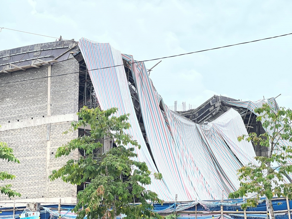 Công trình Trung tâm Văn hóa huyện Tuyên Hóa đổ sập trong quá trình thi công