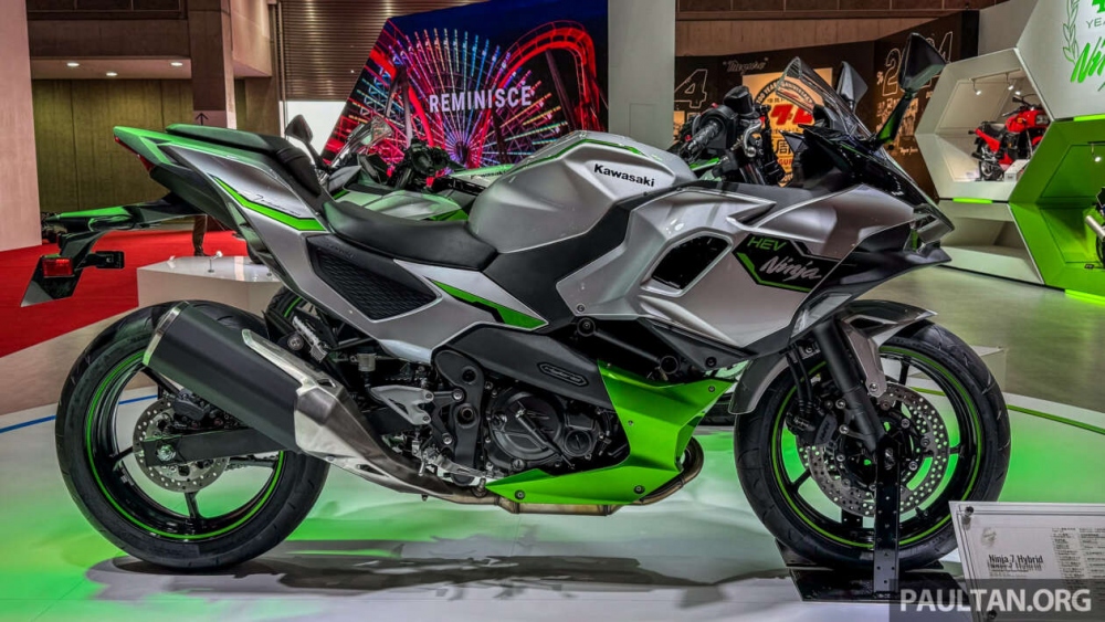 Chiêm ngưỡng Kawasaki Ninja 7 Hybrid 2024 tại Triển lãm Di động Nhật Bản