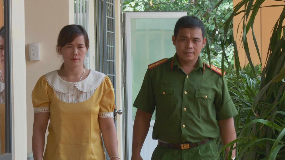 Đối tượng Lên tại cơ quan công an