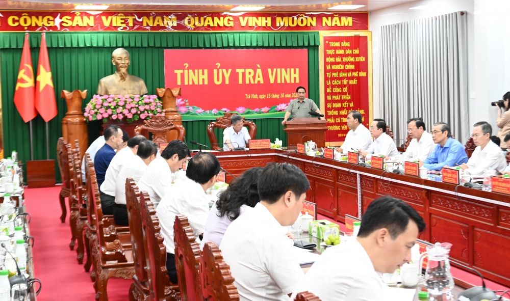 Quang cảnh buổi làm việc.