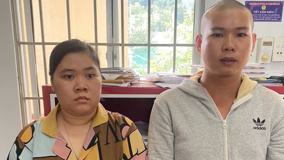 Hai đối tượng bị bắt giữ sáng nay (Ảnh: CA).