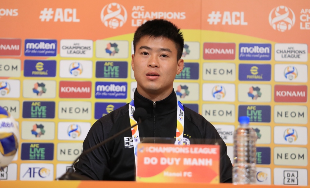 Duy Mạnh muốn giành kết quả tốt trước Urawa Reds.