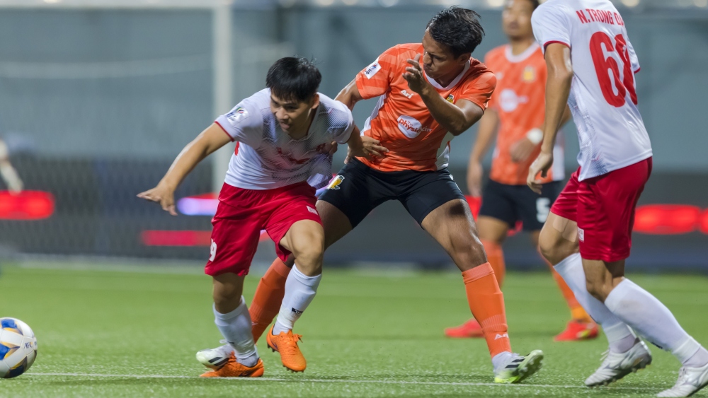 Thua ngược 1-2, Hải Phòng FC đã tụt xuống thứ 3 trong bảng đấu khi Sabah đã thắng PSM 5-0 ở trận đấu cùng giờ. 