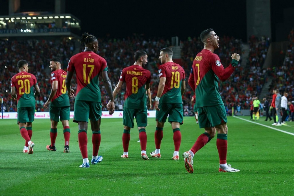 Tới phút 29, Ronaldo thực hiện thành công quả phạt đền nhân đôi cách biệt cho đội chủ nhà.