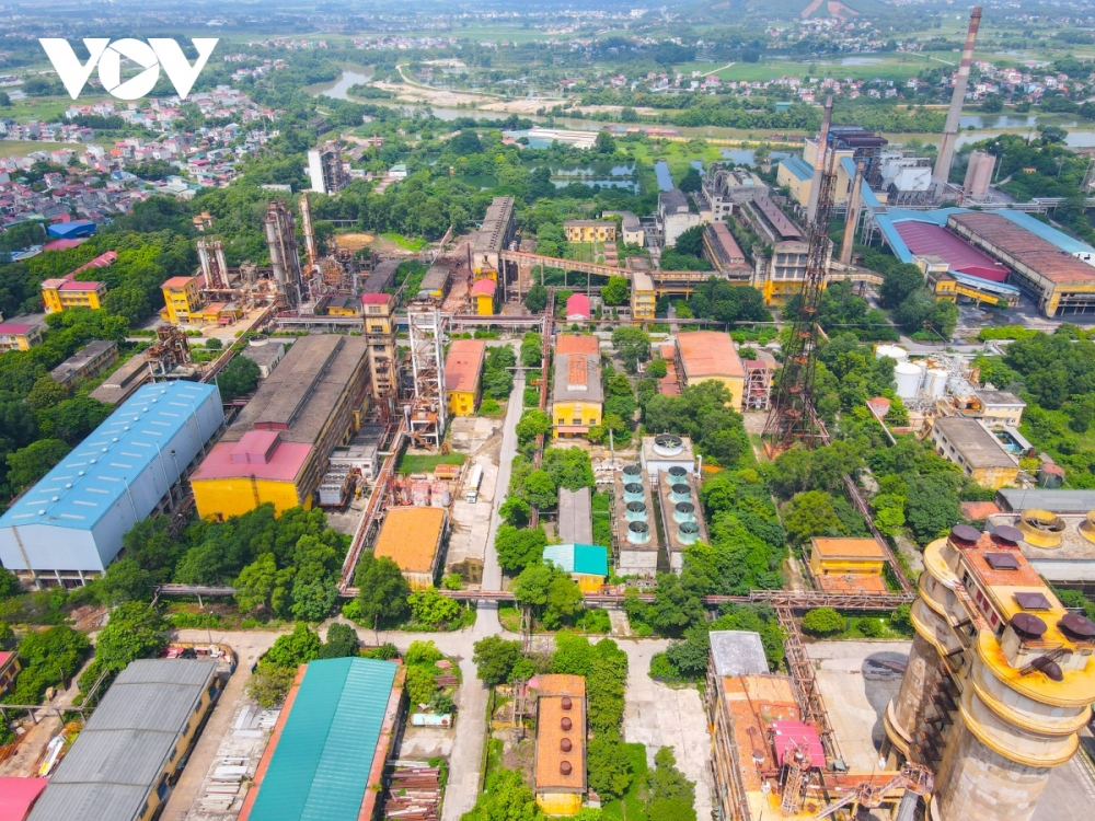 Dự án nhà máy sản xuất đạm Hà Bắc, được kỳ vọng là cánh chim đầu đàn của ngành phân bón phía Bắc. Tuy nhiên sau nhiều năm đi vào vận hành hoạt động, công ty liên tục thua lỗ và là 1 trong 12 dự án yếu kém của ngành công thương