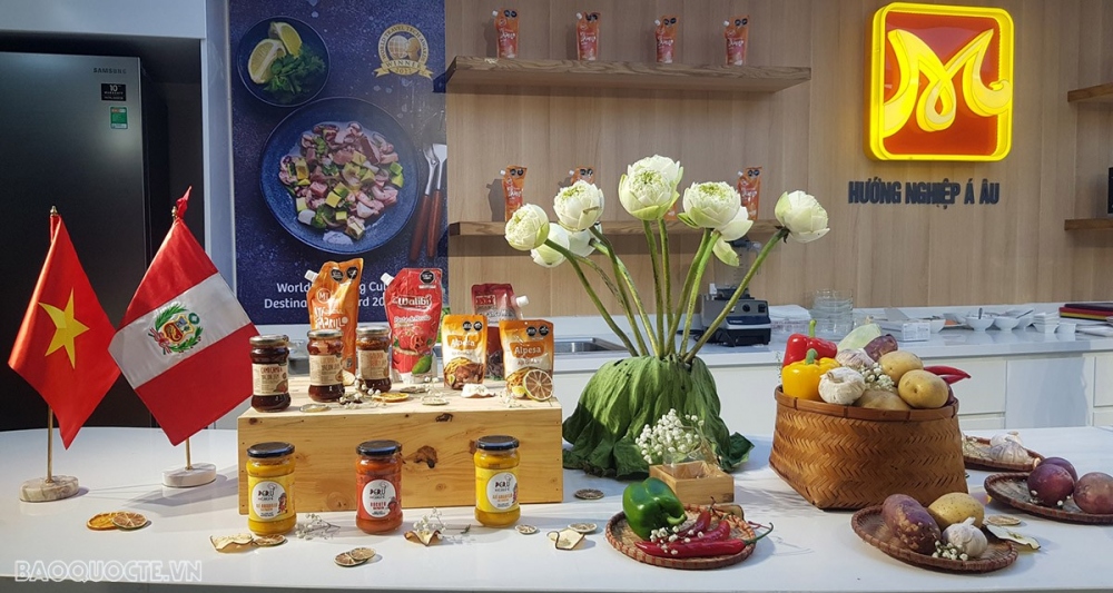 The Embassy of Peru in Vietnam also introduces Peruvian coffee products, spices, food, and beverages to visitors.