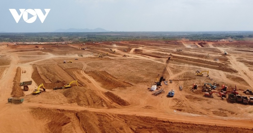 Nhà thầu san nền Sân bay Long Thành.