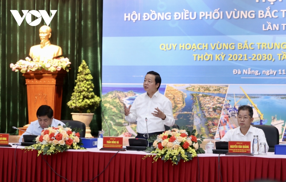 Phó Thủ tướng Trần Hồng Hà phát biểu tại Hội nghị điều phối vùng Bắc Trung bộ và Duyên hải Trung bộ lần thứ 2.