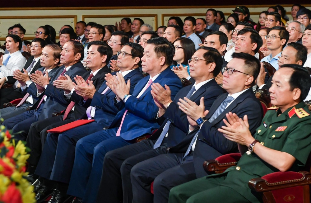 Thủ tướng Phạm Minh Chính và các đại biểu dự Lễ trao Giải thưởng toàn quốc về Thông tin đối ngoại lần thứ IX năm 2023