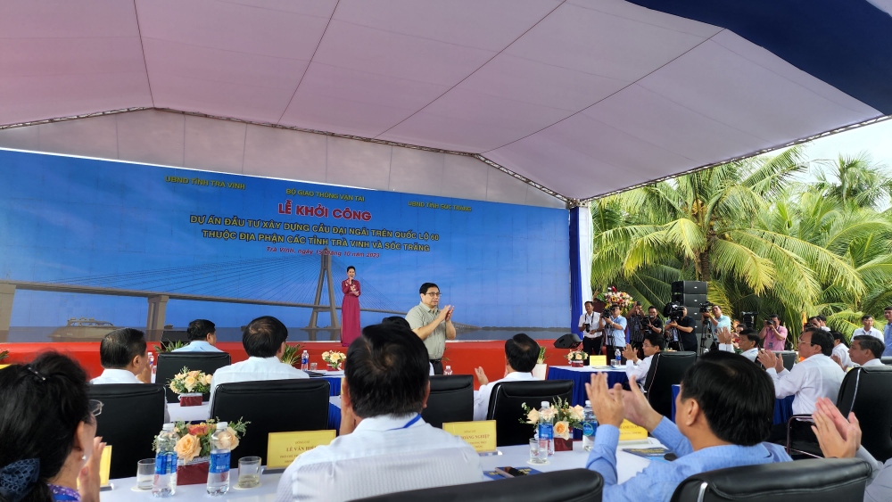 Thủ tướng Phạm Minh Chính dự khởi công Dự án đầu tư xây dựng cầu Đại Ngãi trên Quốc lộ 60.