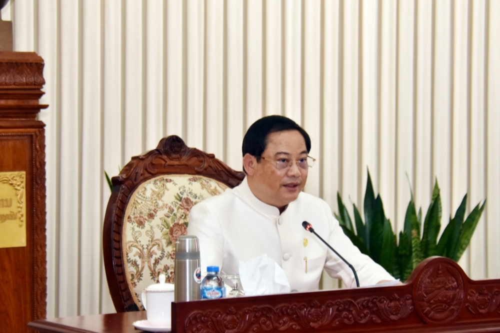 Thủ tướng Lào phát biểu tại cuộc họp thường kỳ tháng 9. Nguồn: Đài phát thanh quốc gia Lào.