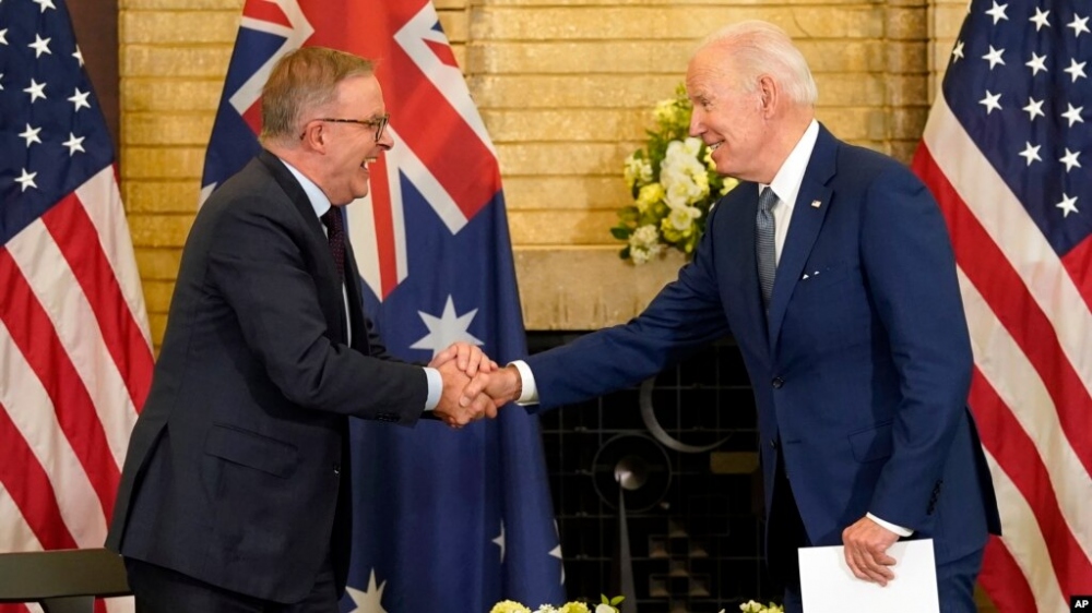 Thủ tướng Australia Anthony Albanese (trái) gặp Tổng thống Mỹ Joe Biden (phải) tại Nhật Bản vào tháng 5/2022. Nguồn: AP
