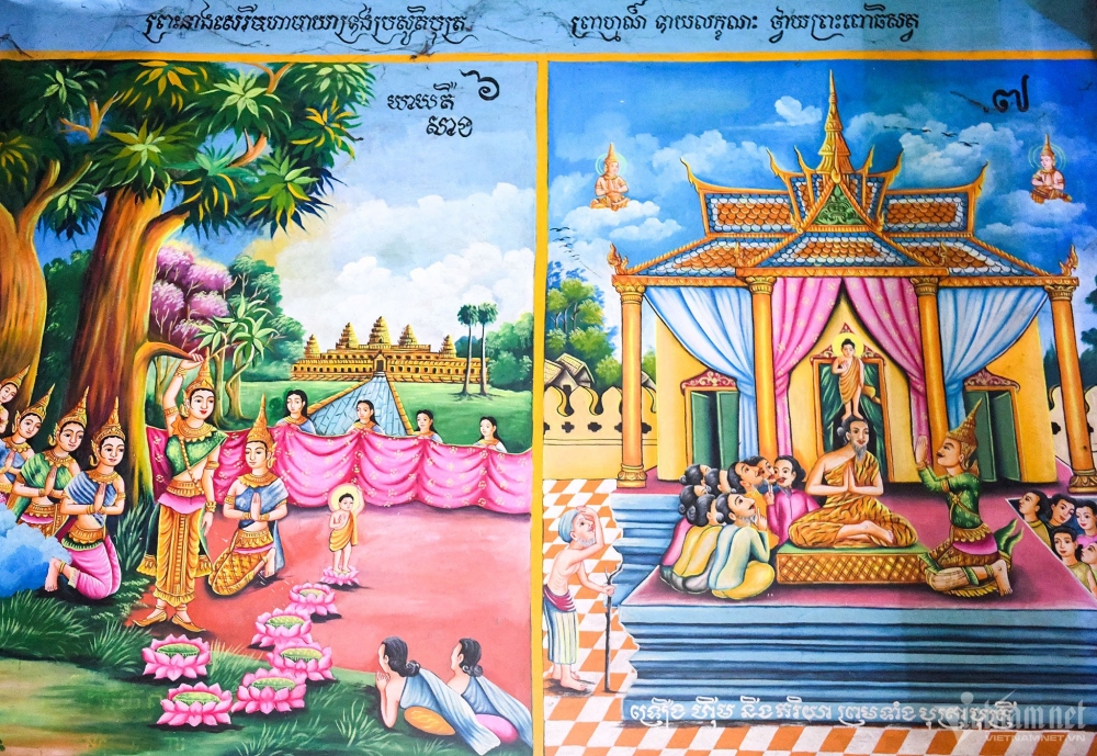Tường và trần chánh điện là những bức bích họa lớn, thể hiện cuộc đời của Phật Thích Ca từ lúc đản sanh đến khi nhập Niết Bàn.