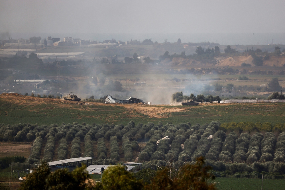 Xe tăng Israel hoạt động ở dải Gaza. Ảnh: Reuters