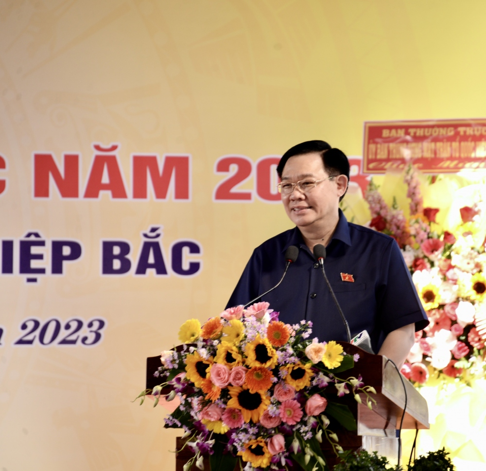 Chủ tịch Quốc hội phát biểu