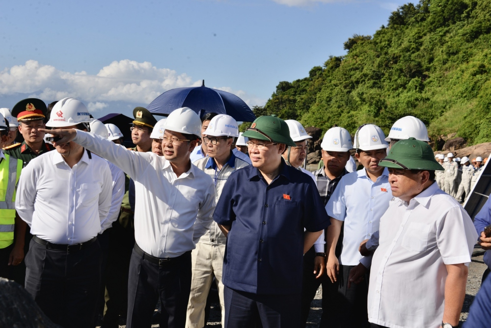 Chủ tịch Quốc hội thăm dự án cảng Liên Chiểu - Đà Nẵng