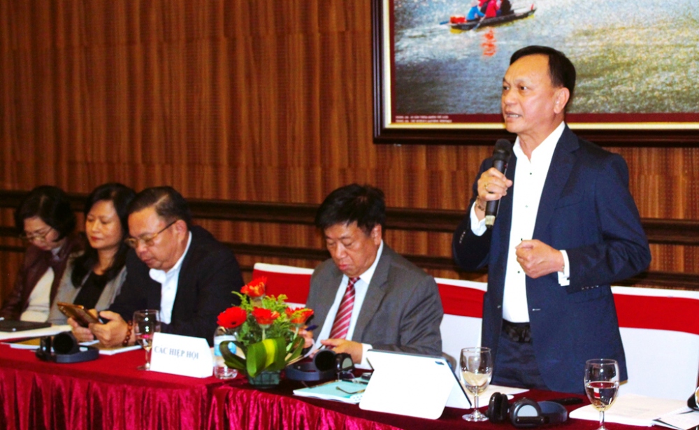 Giám đốc Ngoại vụ Heineken Việt Nam - Nguyễn Thanh Phúc phát biểu ủng hộ phương pháp tính thuế hỗn hợp. Ảnh: Đại biểu nhân dân
