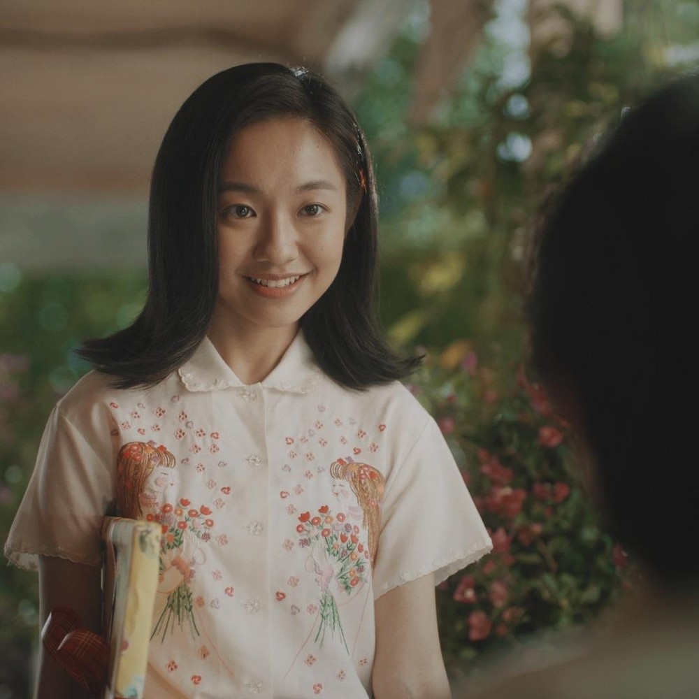 Tên tuổi của Hoàng Hà lan rộng hơn khi nữ diễn viên có cơ hội góp mặt trong hai MV đình đám là "Nàng thơ" của Hoàng Dũng và "Không thể cùng nhau suốt kiếp" của Hòa Minzy. Cô cũng từng tham gia khá nhiều phim ngắn của các đạo diễn trẻ. 