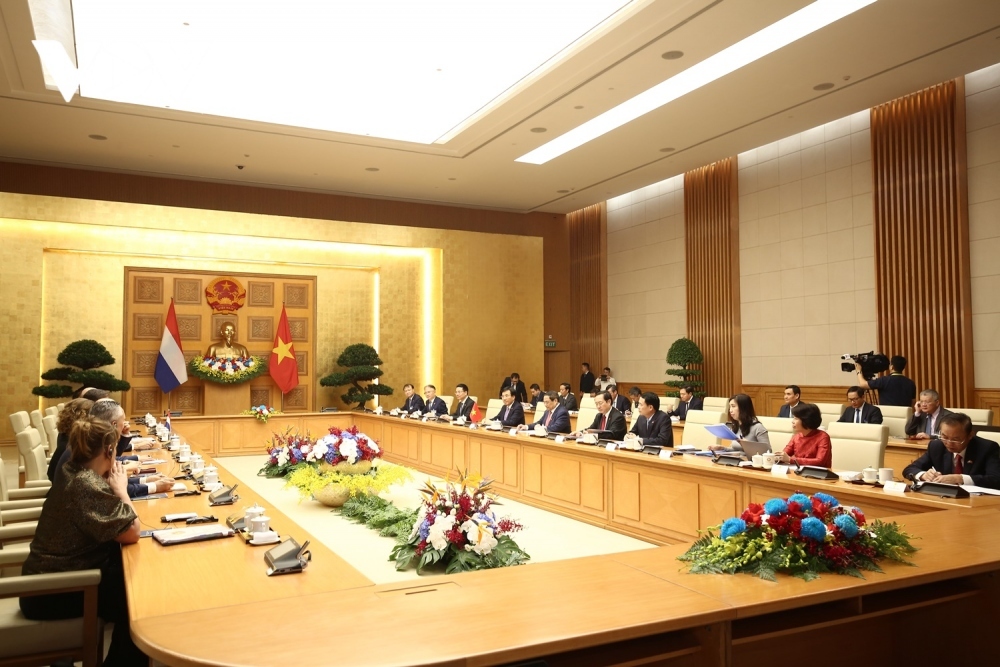 During talks, the two PMs agree to further promote the Vietnam – Netherlands Strategic Partnership framework on climate change adaptation, water management, and sustainable agriculture, while jointly addressing global challenges.