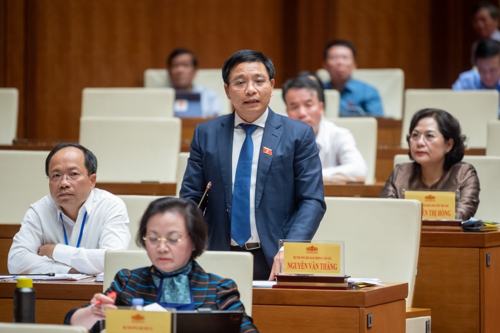 Bộ trưởng Nguyễn Văn Thắng trả lời chất vấn của Đại biểu Quốc hội