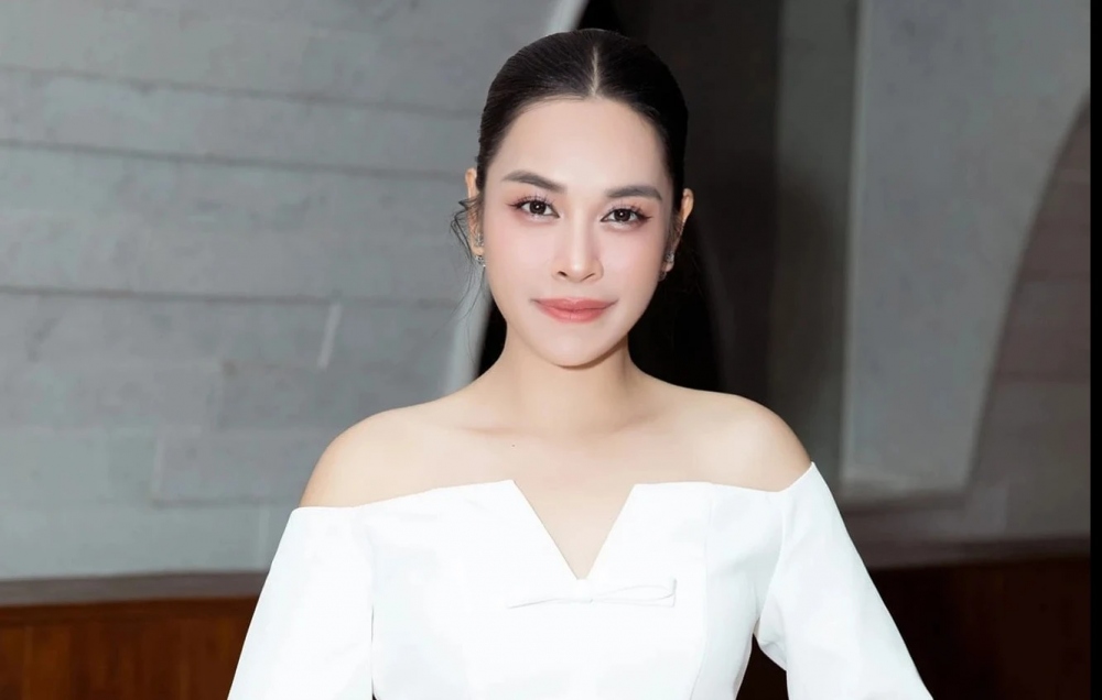 Ngọc Mai chia sẻ trong cuộc sống, cô xem những điều như ý là nguồn động lực, khích lệ để mình cố gắng hơn. Với những điều không như mong muốn, nữ ca sĩ học cách chấp nhận và thay đổi. Cô bộc bạch: “Mai luôn học cách chấp nhận những điều bất như ý, luôn chịu trách nhiệm và sửa chữa không ngừng từ những lời góp ý đầy yêu thương và cả những lời không đẹp để làm động lực thúc đẩy Mai sớm đi trên con đường tỉnh thức, để được trở về. Xin vô cùng biết ơn".