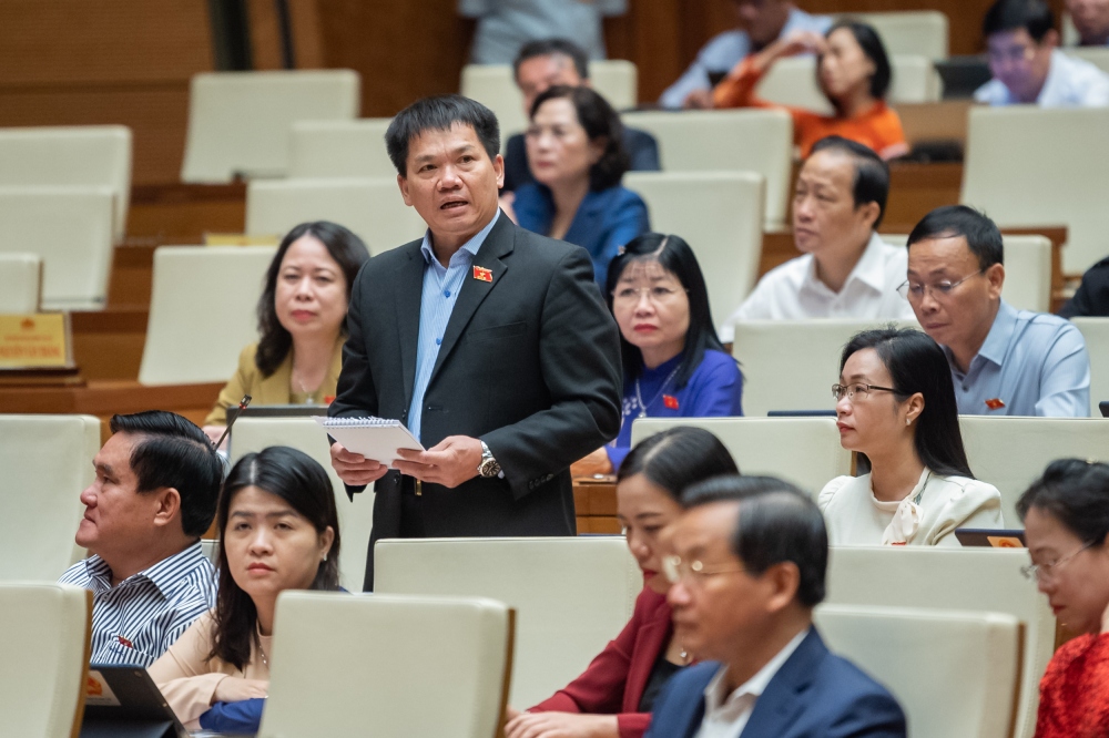 Phiên chất vấn sáng 8/11