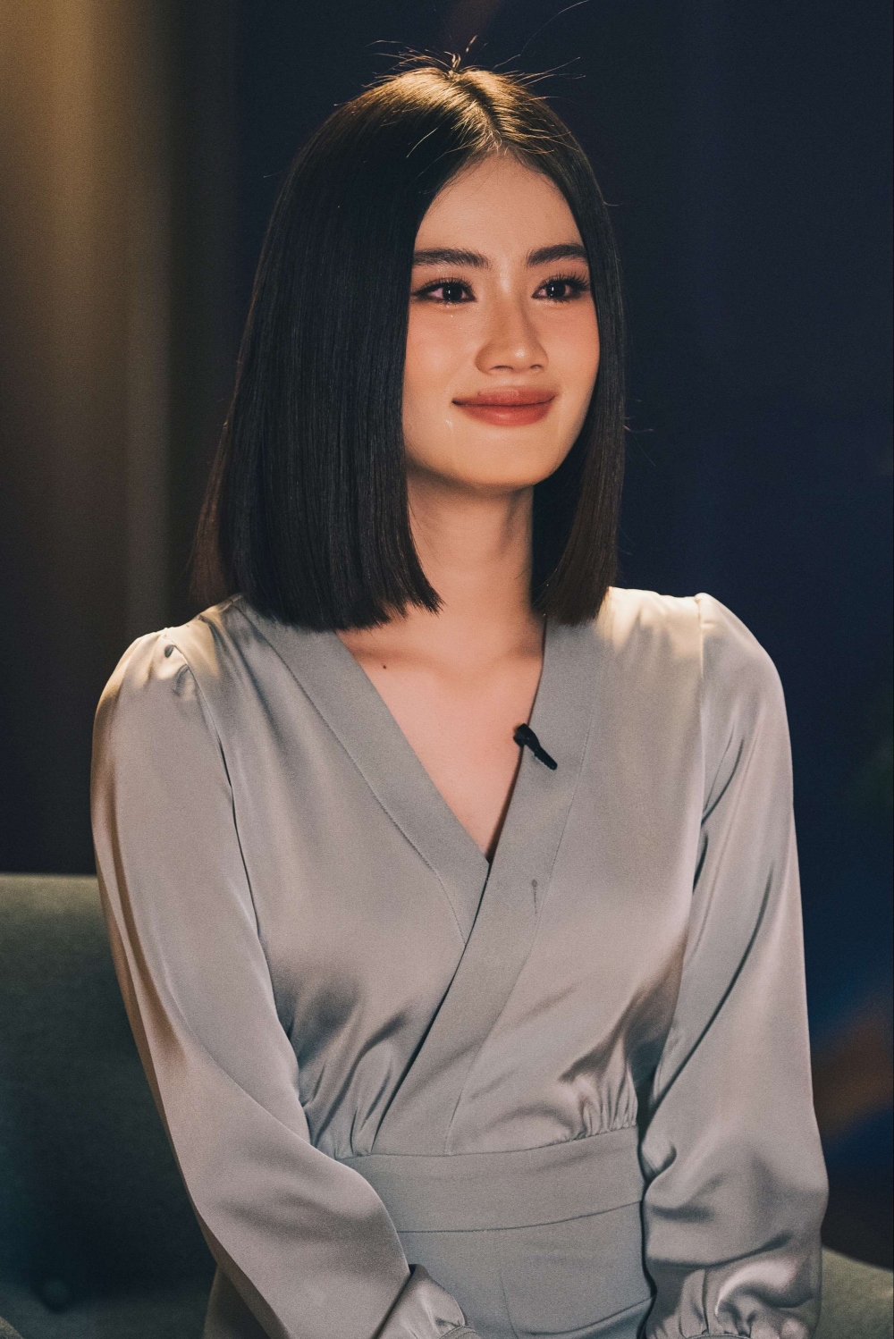 Hoa hậu Ý Nhi nghẹn ngào, bật khóc khi nói về những ồn ào phát ngôn sau khi đăng quang.