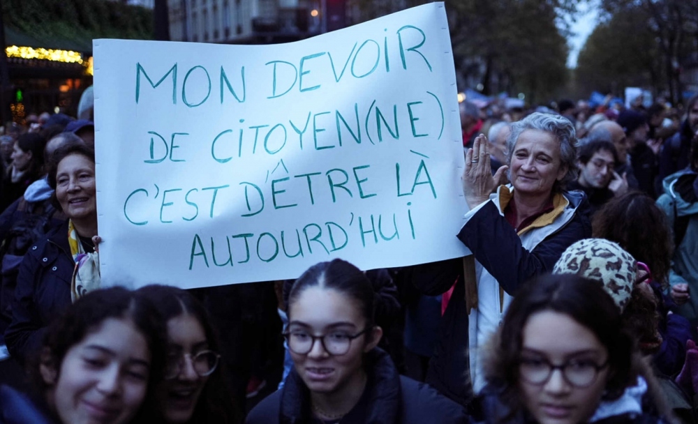 Biểu tình tại Pháp phản đối tư tưởng bài Do Thái. Ảnh: Le Monde.
