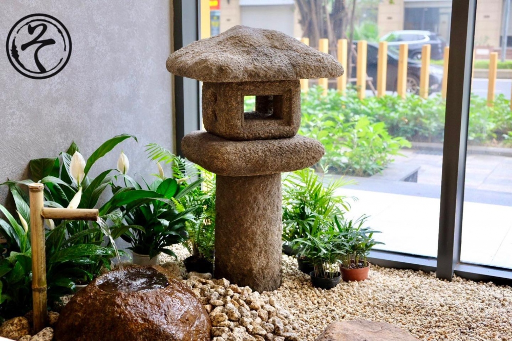 Tiểu cảnh vườn Nhật của văn phòng Sobokuya Vietnam tại shop chân đế The Zenpark (Nguồn: Sobokuya Vietnam)