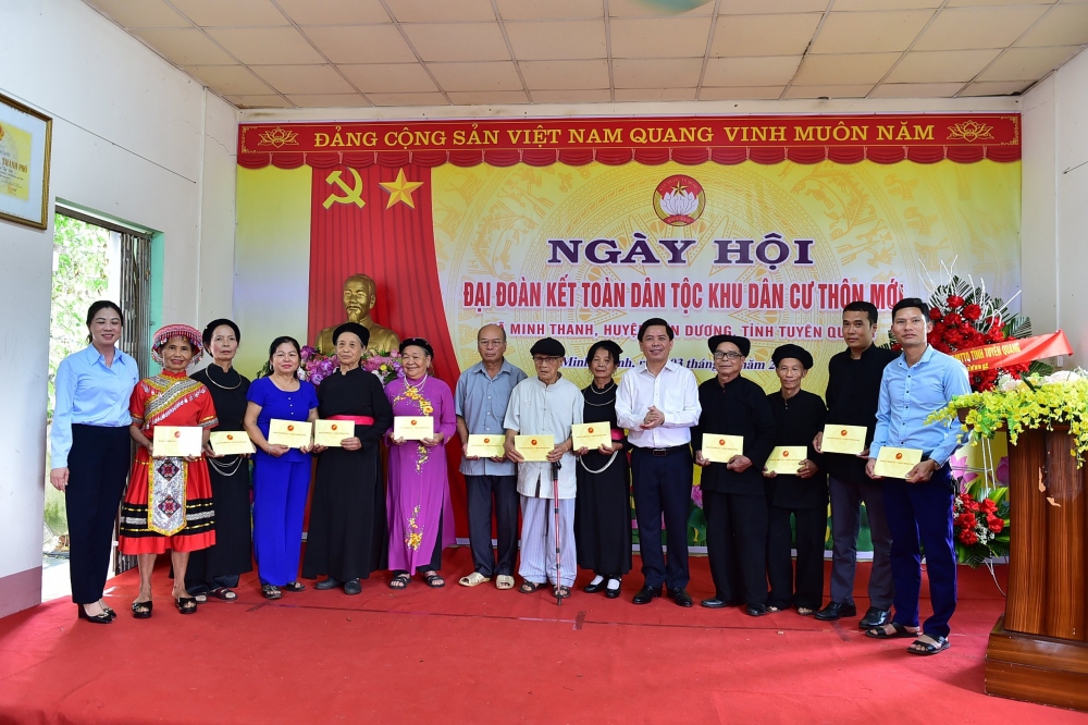 Đại diện Hệ thống Giáo dục Vinschool tại tại Lễ Trao giải quốc tế về phát triển bền vững ESG Business Awards