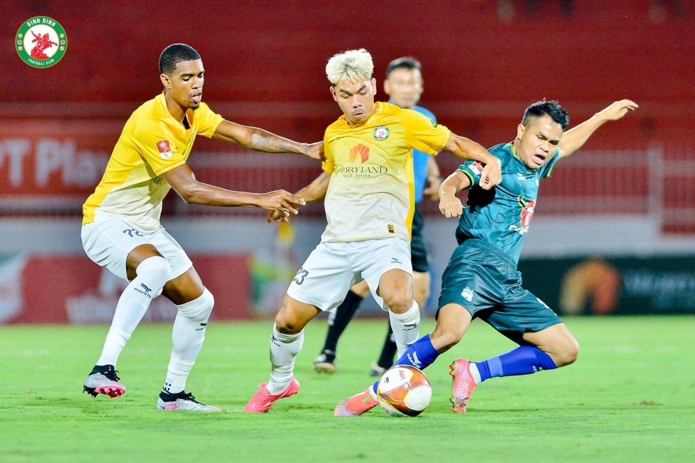 Bình Định hoàn toàn áp đảo HAGL. (Ảnh: Bình Định FC). 