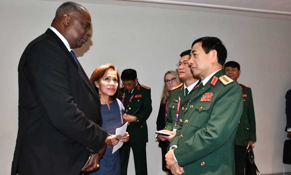 Bộ trưởng Quốc phòng Việt Nam gặp song phương Bộ trưởng Quốc phòng Mỹ
