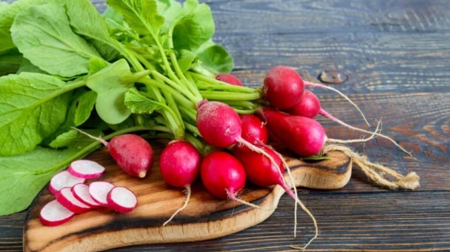 Củ cải đỏ bảo vệ khỏi ho và cảm lạnh