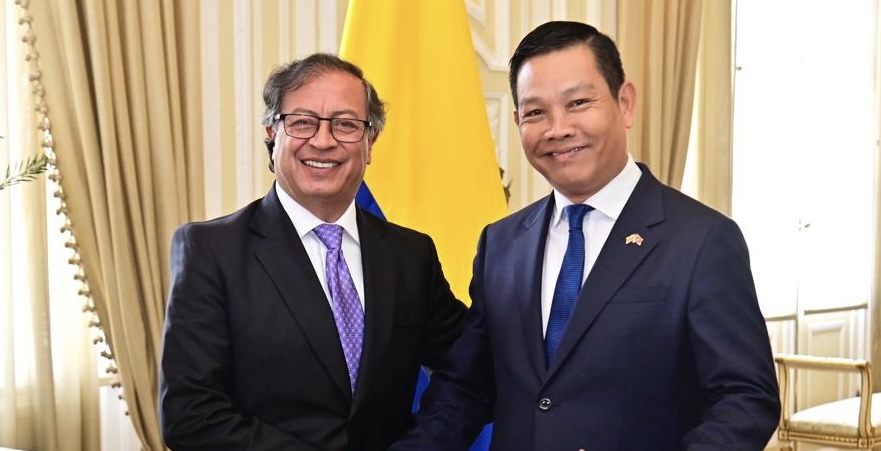 Đại sứ Vũ Trung Mỹ và Tổng thống Colombia Gustavo Petro Urrigo