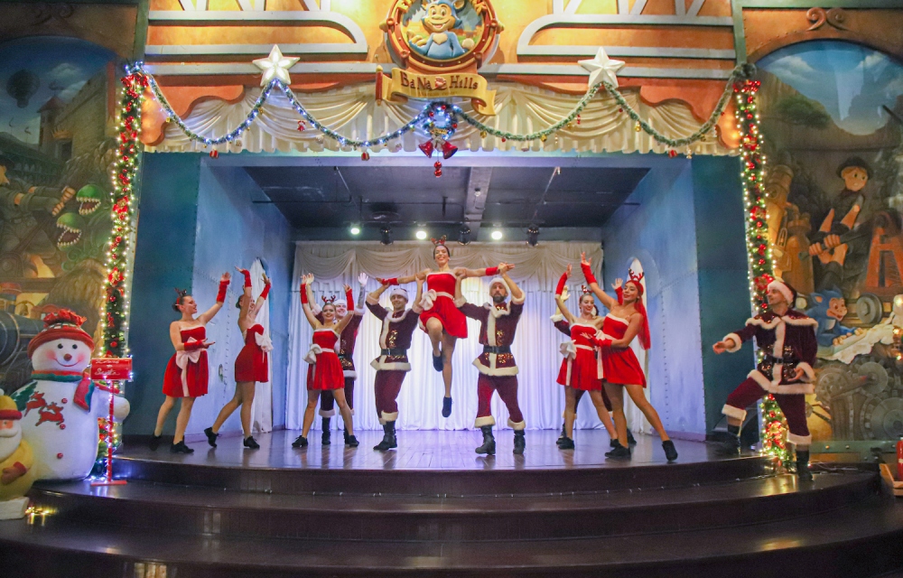 Dấu ấn đặc sắc nhất vào mỗi mùa lễ hội của Sun World Ba Na Hills là những minishow vô cùng hấp dẫn