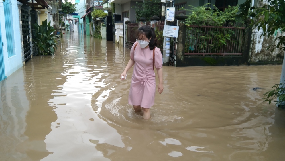 Khu vực từ Quảng Trị đến Phú Yên có mưa rào và dông