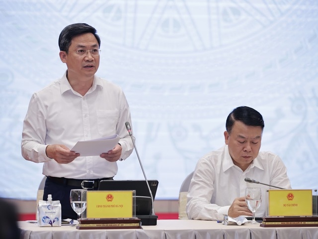 Phó Chủ tịch UBND TP. Hà Nội Hà Minh Hải thông tin về việc giải quyết tình trạng thiếu nước ở KĐT Thanh Hà