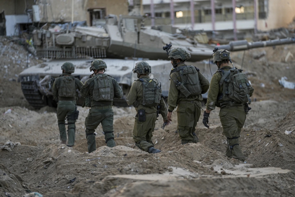 Binh sỹ Israel trong chiến dịch trên bộ ở Gaza ngày 8/11/2023. Ảnh: AP