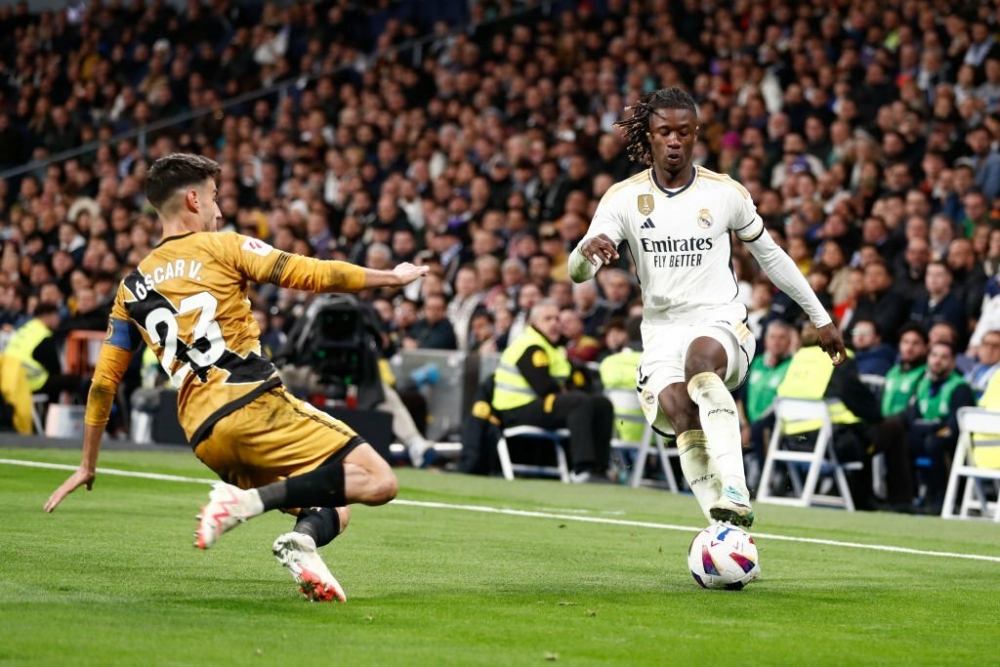 Real Madrid bất lực trong việc chọc thủng lưới Rayo Vallecano (Ảnh: Getty)