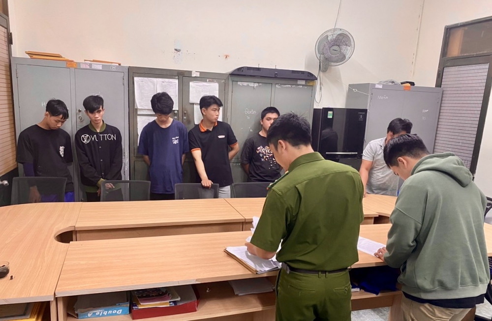 Khởi tố nhiều thanh niên tụ tập biểu diễn xe máy gây mất trật tự ở Bà Rịa - Vũng Tàu. (Ảnh: Lưu Sơn)