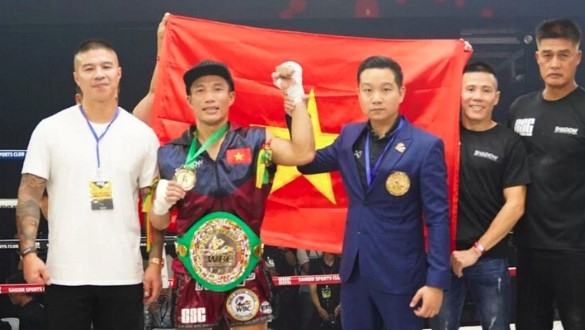 Muay Thai fighter Minh Phat wins world belt on home turf. (Photo: vtc.vn)