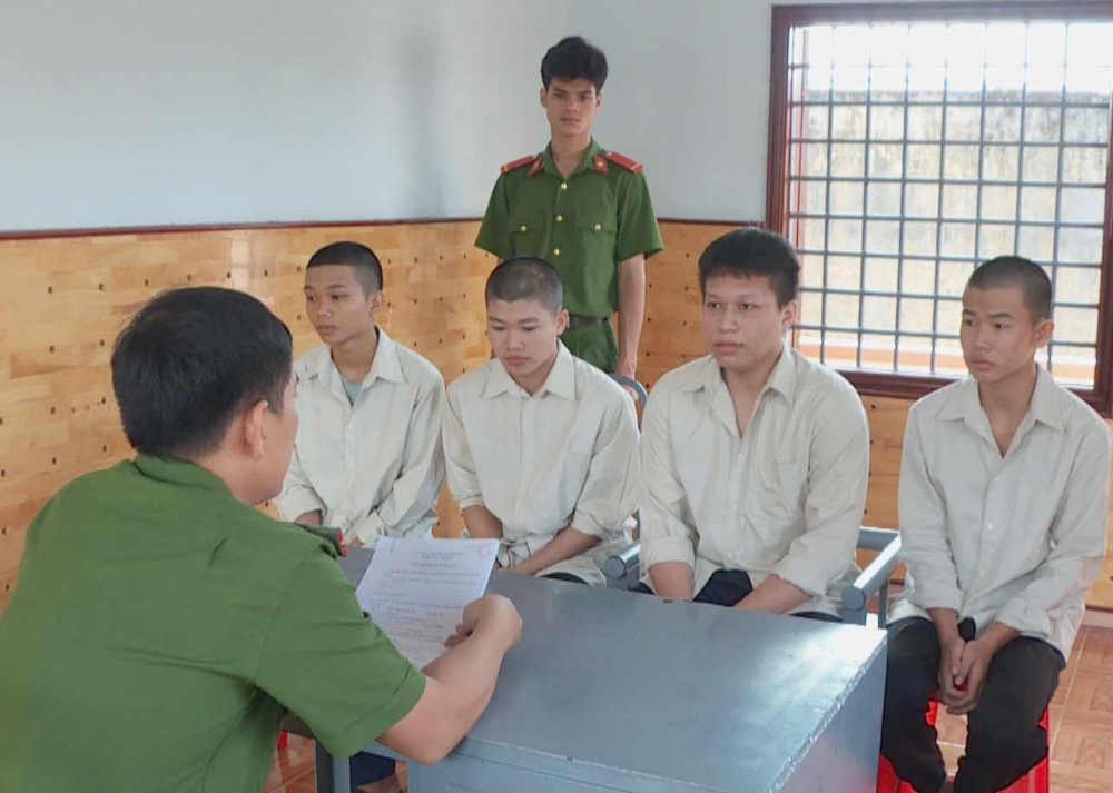 Nhóm của Nguyễn Thế Hiếu tại cơ quan công an