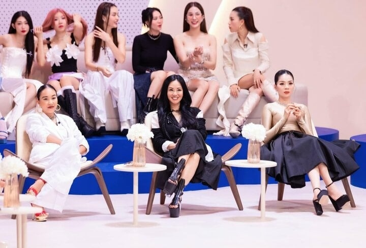 Hồng Nhung luôn nhận được sự chú ý đặc biệt trong chương trình.