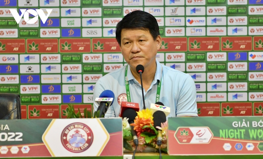 CLB TP.HCM chia tay HLV Vũ Tiến Thành. 