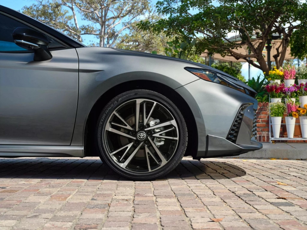 Động cơ V6 301 mã lực mạnh mẽ sẽ không được sử dụng trong các biến thể Camry 2025