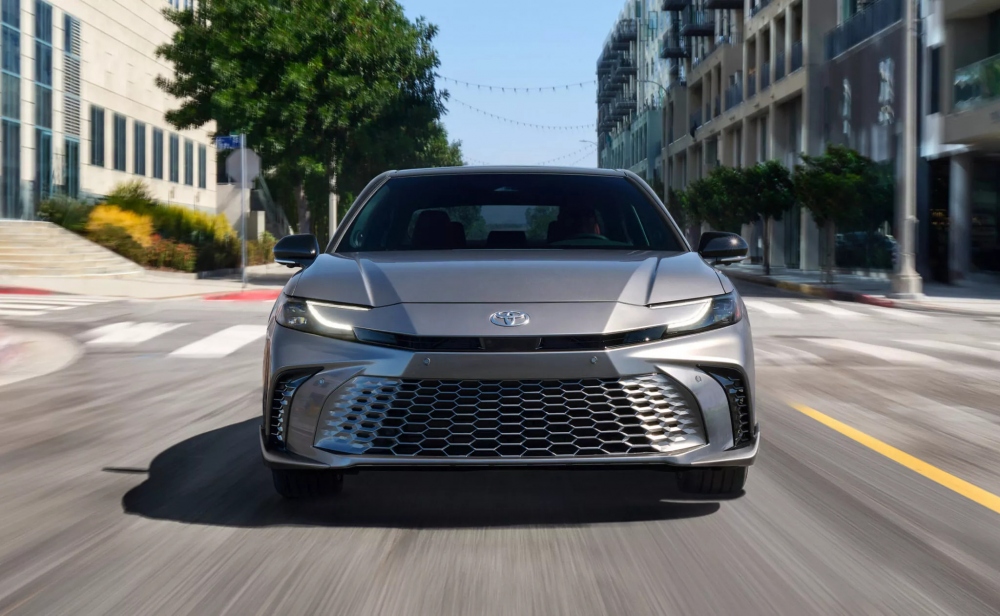 Động cơ V6 301 mã lực mạnh mẽ sẽ không được sử dụng trong các biến thể Camry 2025