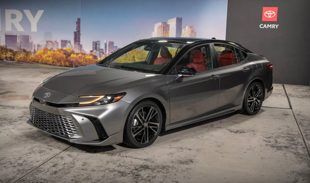 Động cơ V6 301 mã lực mạnh mẽ sẽ không được sử dụng trong các biến thể Camry 2025