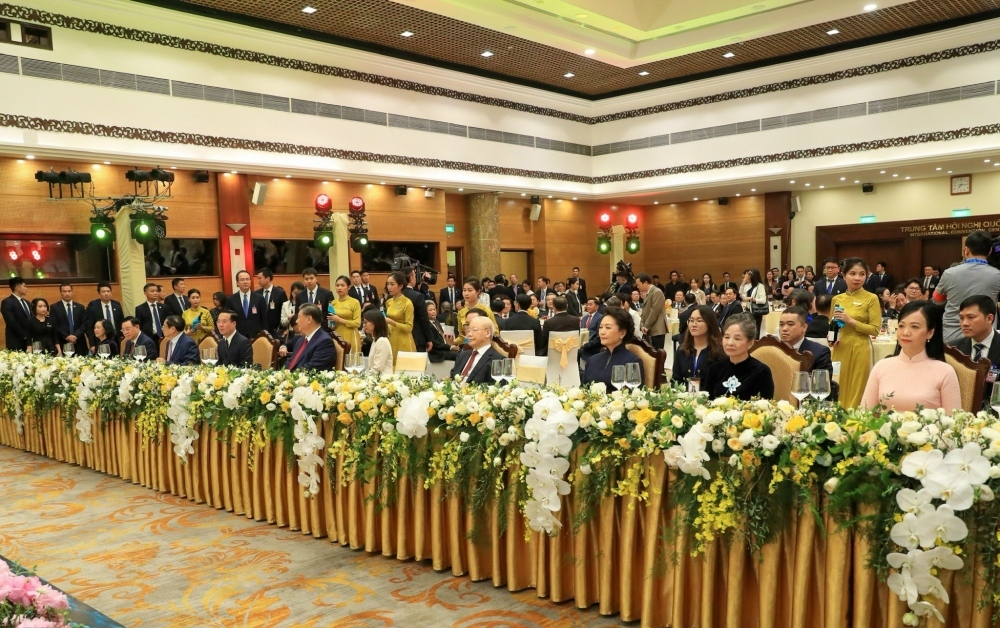 Party General Secretary and President of China Xi Jinping and his wife attend a national banquet hosted by Vietnamese Party General Secretary Nguyen Phu Trong and his wife, and President Vo Van Thuong and his wife at the International Convention Centre.