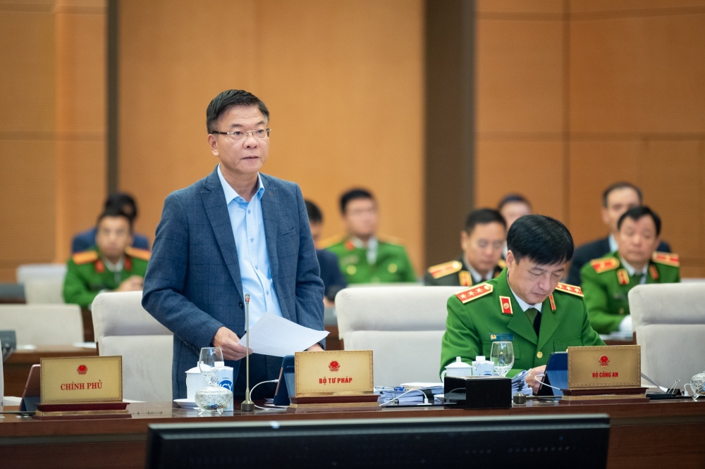 Bộ trưởng Bộ Tư pháp Lê Thành Long phát biểu