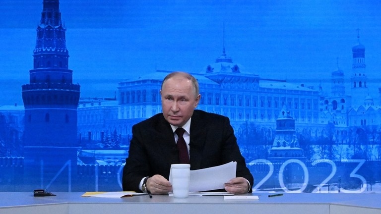 Tổng thống Nga Vladimir Putin tại cuộc họp báo thường niên cuối năm. Ảnh: Sputnik